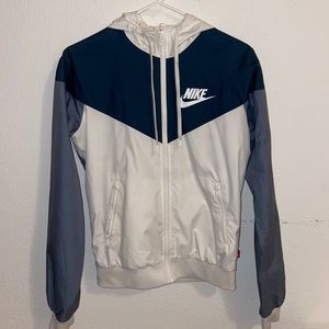 nike windbreaker